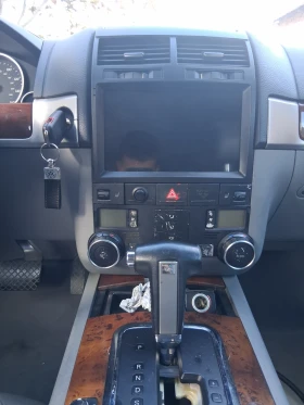 VW Touareg 3.2 240 кс - 5200 € / 10170.32 лв. - 27728768 9