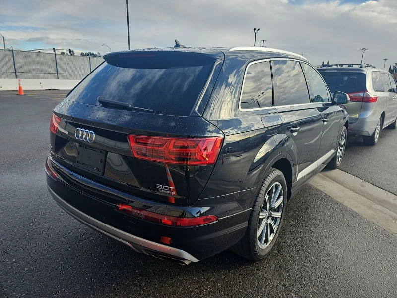 Audi Q7 Premium Plus* Обдух* BOSE* 360* Диг.табло* Пано* , снимка 4 - Автомобили и джипове - 49140617