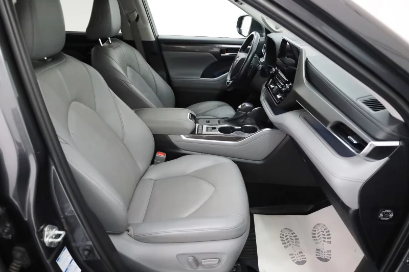 Toyota Highlander HEV/EXECUTIVE/243HP/7S/CAM/ACC/JBL/MEMO/AMBI/731f, снимка 10 - Автомобили и джипове - 51670443