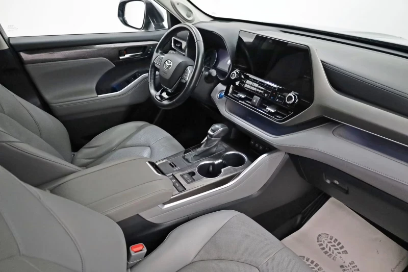 Toyota Highlander HEV/EXECUTIVE/243HP/7S/CAM/ACC/JBL/MEMO/AMBI/731f, снимка 9 - Автомобили и джипове - 51670443