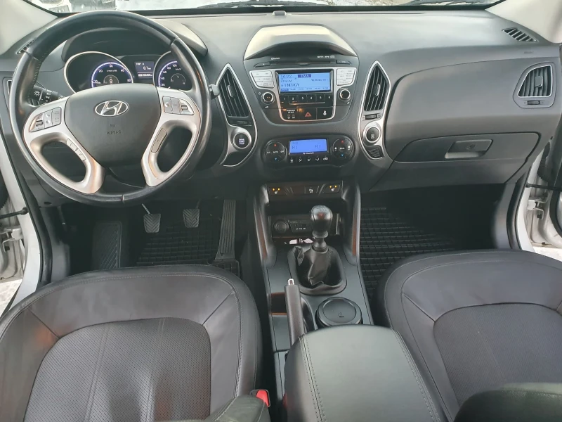 Hyundai IX35 2.0 4х4 184 к.с., снимка 9 - Автомобили и джипове - 53438781