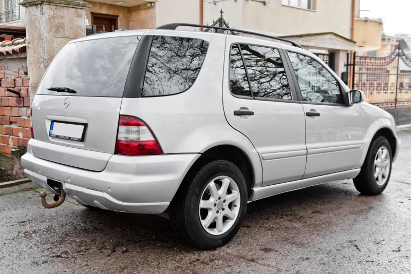 Mercedes-Benz ML 320 3.2 GAZ , снимка 5 - Автомобили и джипове - 53503293