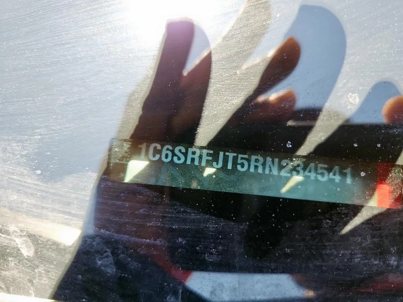 Dodge RAM 1500 5.7L 8 4x4 w/Rear Wheel Drv, снимка 4 - Автомобили и джипове - 53344127