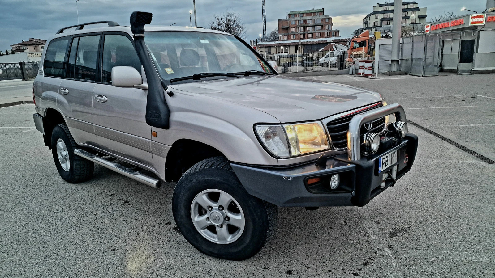 Toyota Land cruiser 100   - [1] 