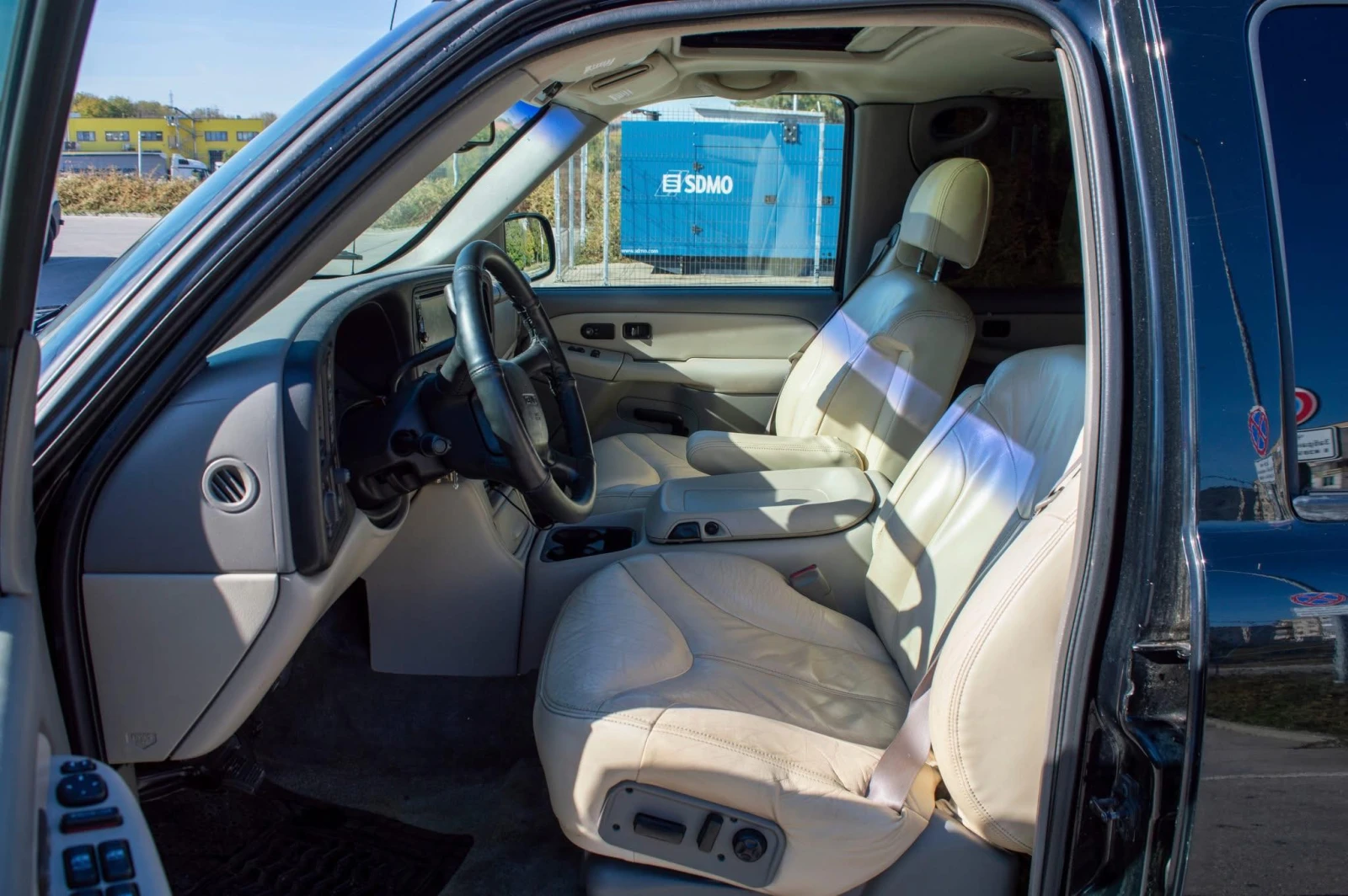 Gmc Yukon XL 5.3 SLT - изображение 3