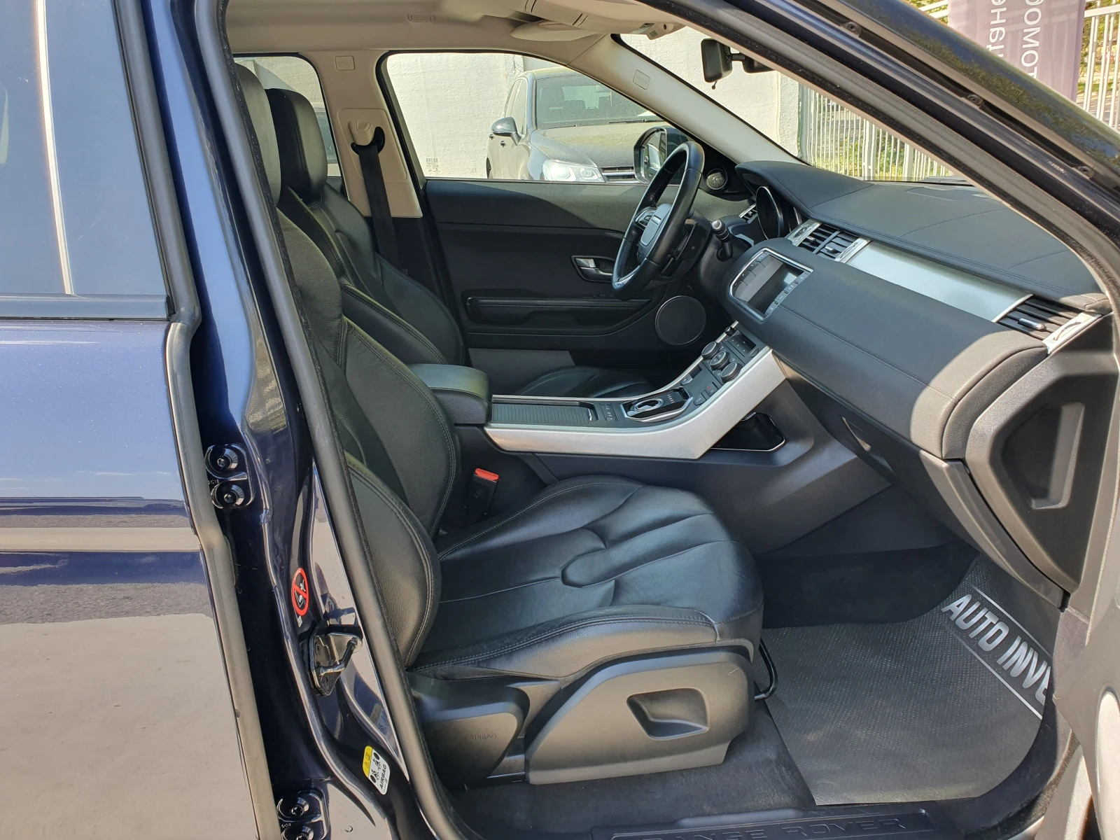 Land Rover Range Rover Evoque 2.2/150ks, снимка 14 - Автомобили и джипове - 54006009