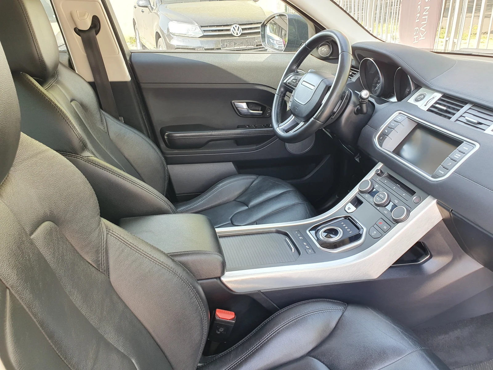 Land Rover Range Rover Evoque 2.2/150ks, снимка 15 - Автомобили и джипове - 54006009