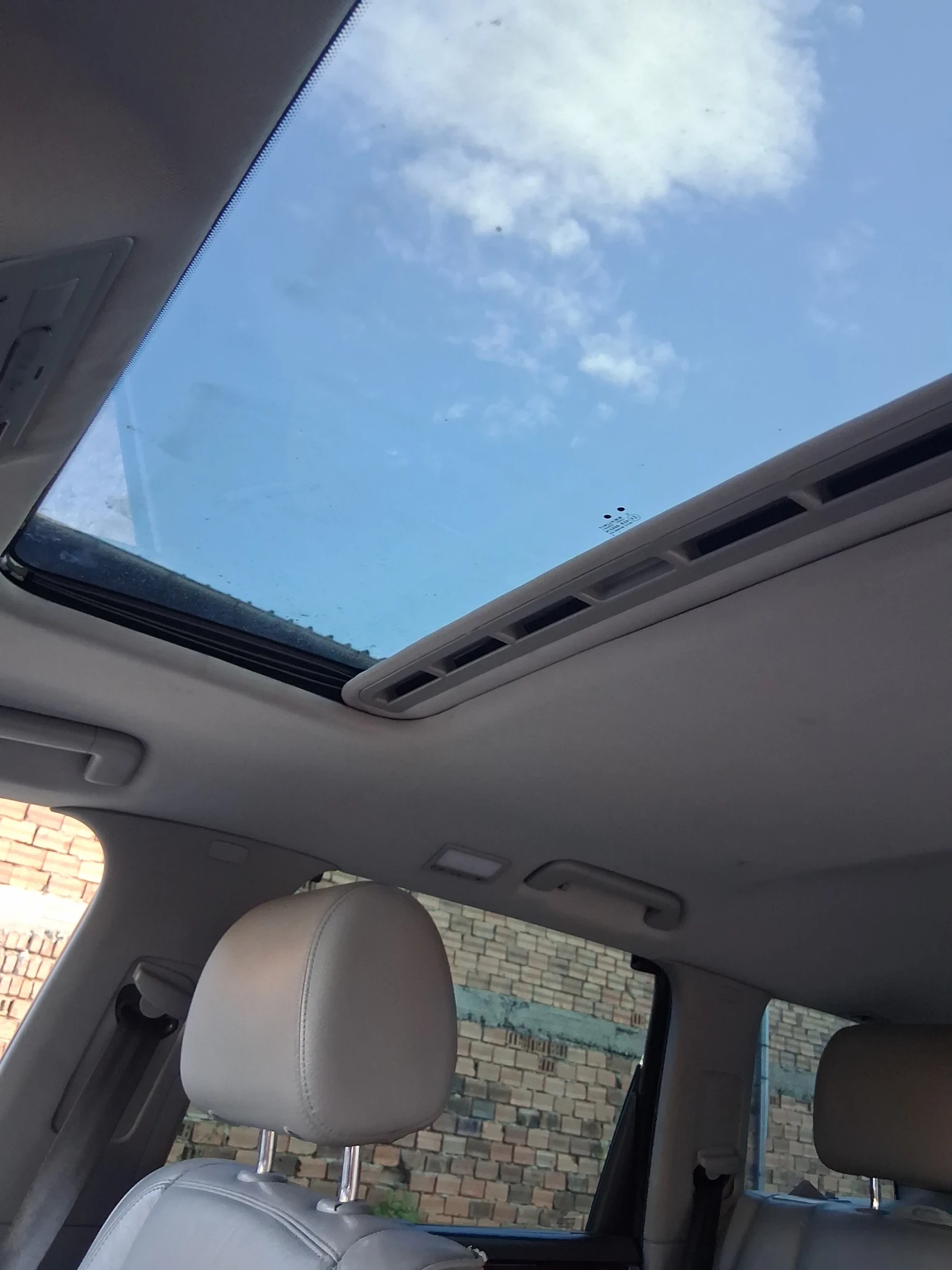 VW Touareg 3.2 240 кс, снимка 12 - Автомобили и джипове - 54065719