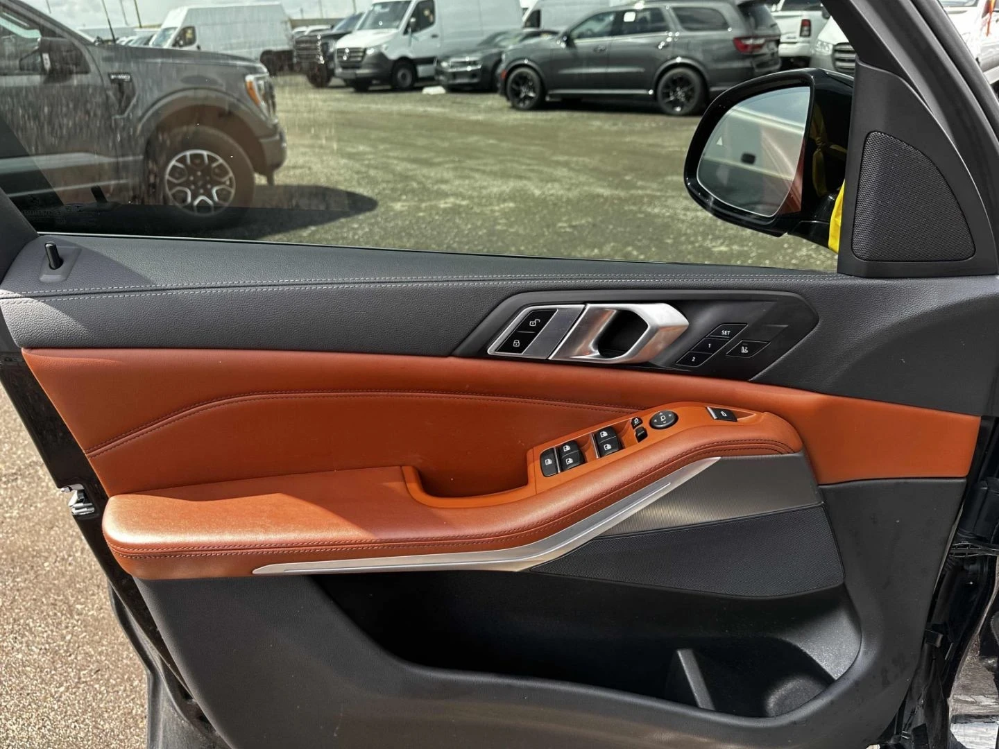 BMW X5 M Sport | SKY LOUNGE | 360  | HUD | SOFT CLOSE , снимка 9 - Автомобили и джипове - 54226354