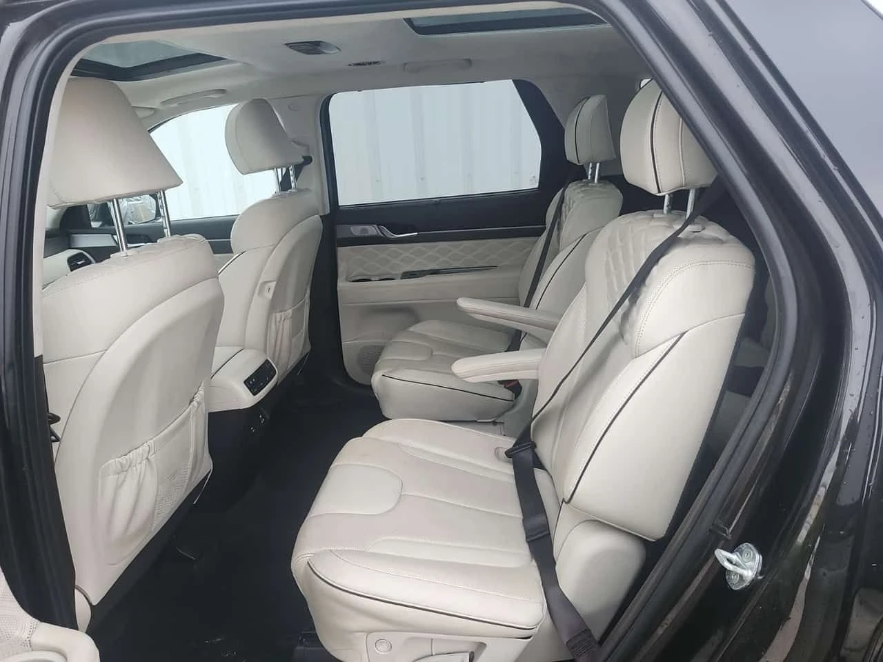 Hyundai Palisade | 7 passenger Awd W/beige Ultimate Calligraphy, снимка 14 - Автомобили и джипове - 54691763