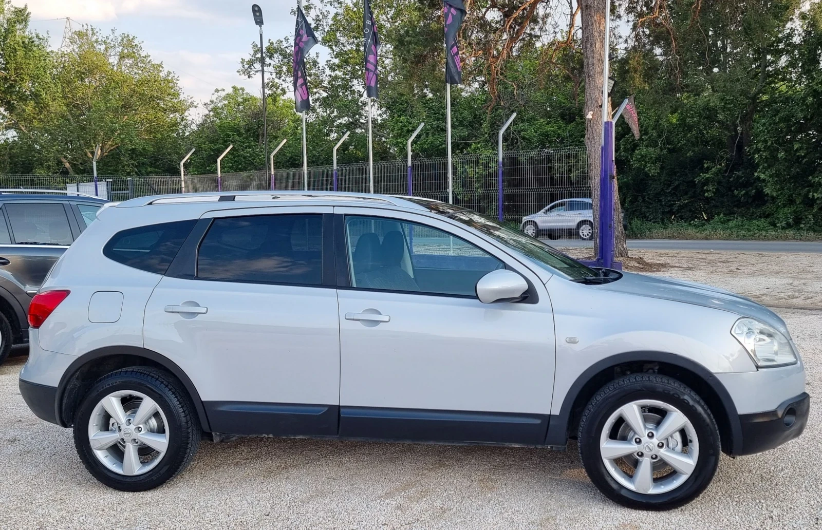 Nissan Qashqai Кашкай + 2, снимка 9 - Автомобили и джипове - 54795373