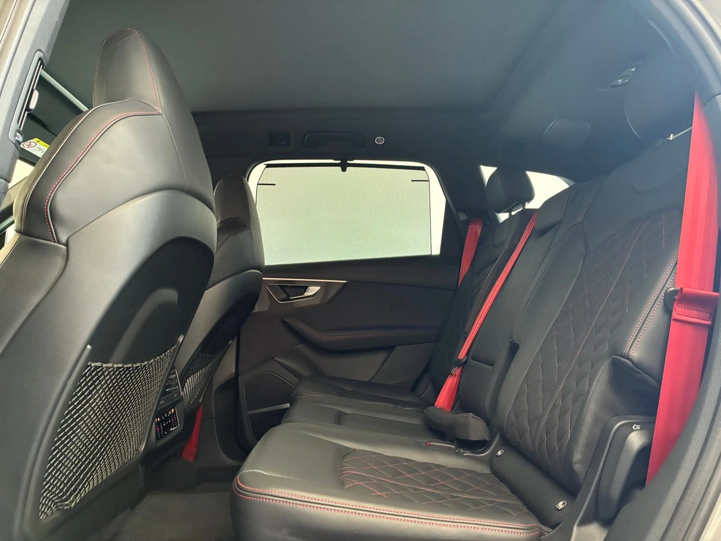 Audi SQ7, снимка 15 - Автомобили и джипове - 56005968