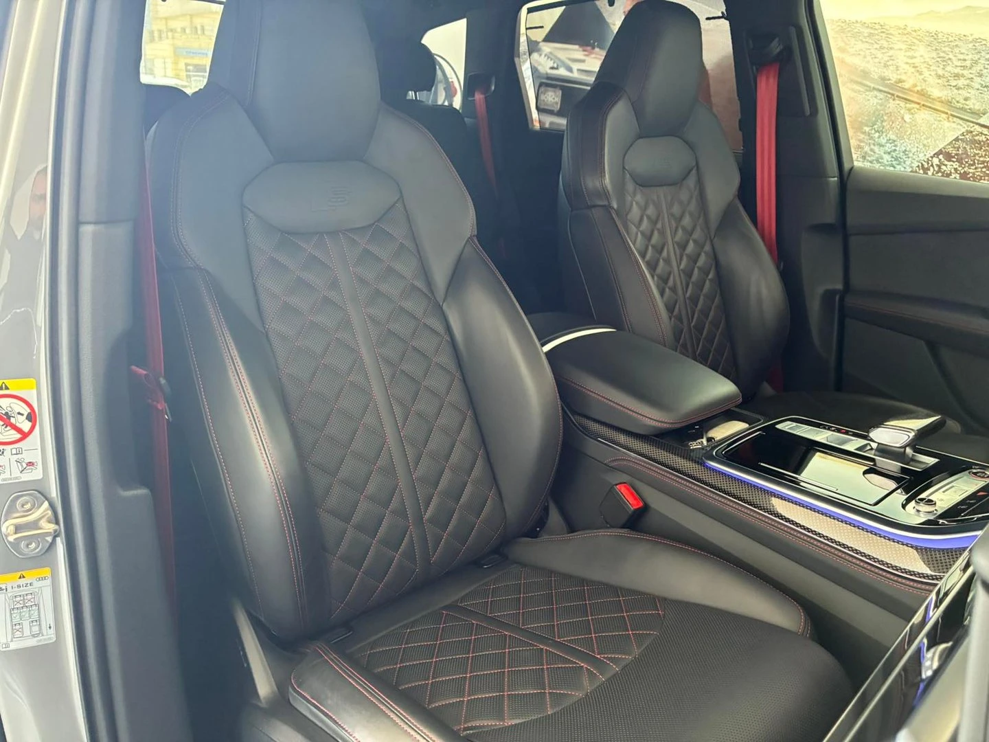 Audi SQ7, снимка 14 - Автомобили и джипове - 56005968