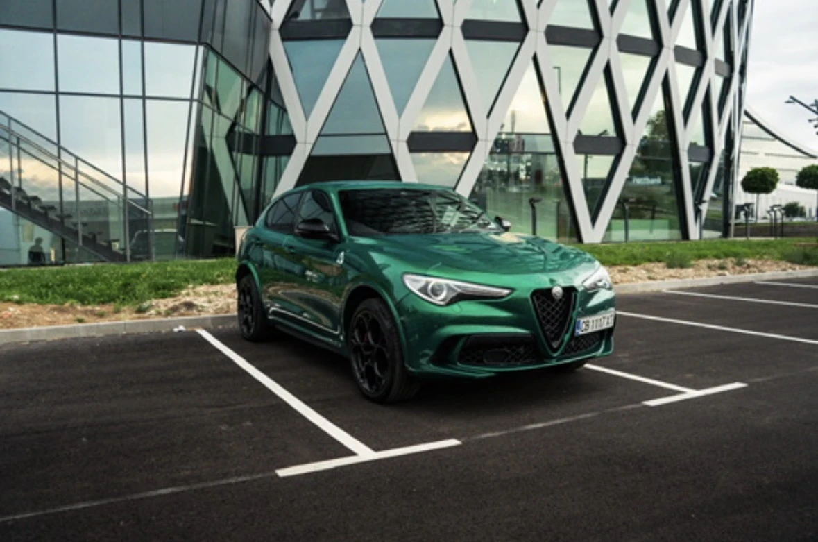 Alfa Romeo Stelvio QUADRIFOGIO , снимка 2 - Автомобили и джипове - 55981448