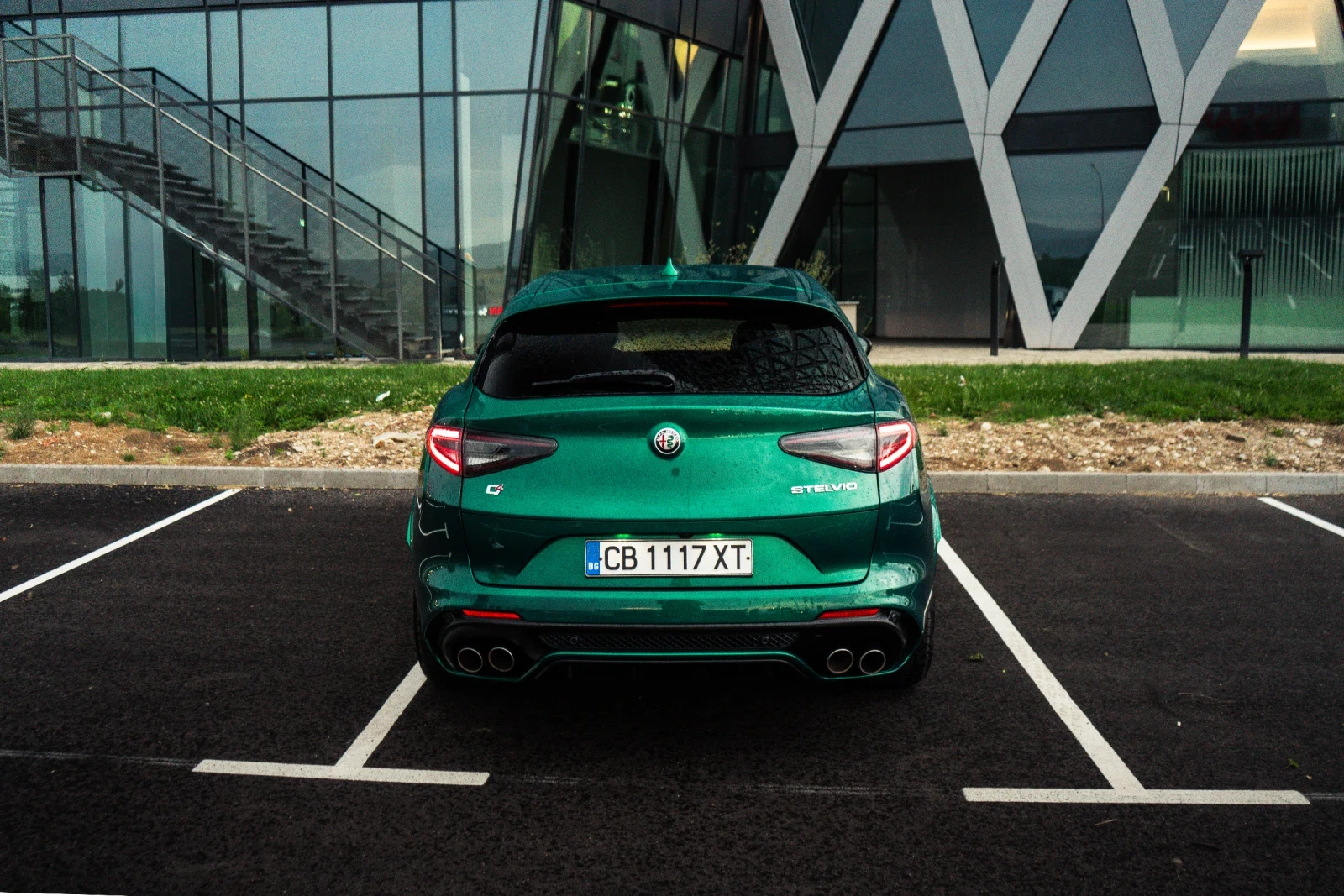 Alfa Romeo Stelvio QUADRIFOGIO , снимка 4 - Автомобили и джипове - 55981448