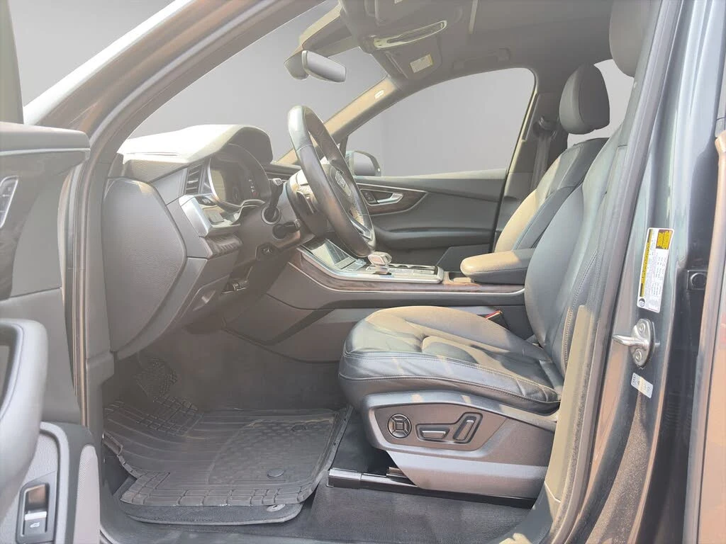 Audi Q7 55TFSI* MATRIX* S* LINE* ПАНОРАМА* МЪРТВАТ* ТОЧКА*, снимка 13 - Автомобили и джипове - 55982782