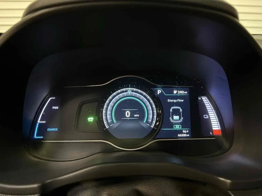 Hyundai Kona ELECTRIC SEL / FWD, снимка 10 - Автомобили и джипове - 56162065