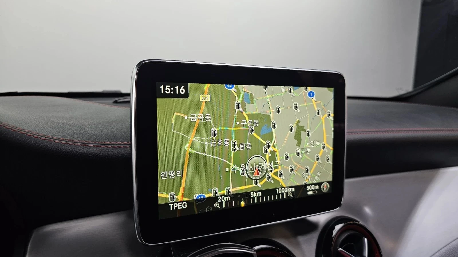 Mercedes-Benz GLA 45 AMG, снимка 13 - Автомобили и джипове - 56686740