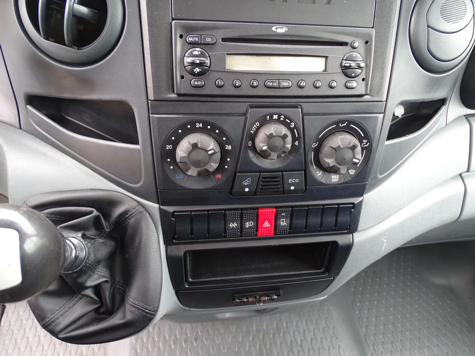 Iveco 35c15 * * ��������* * ��������� -5.20 � | Mobile.bg � ����������� 14