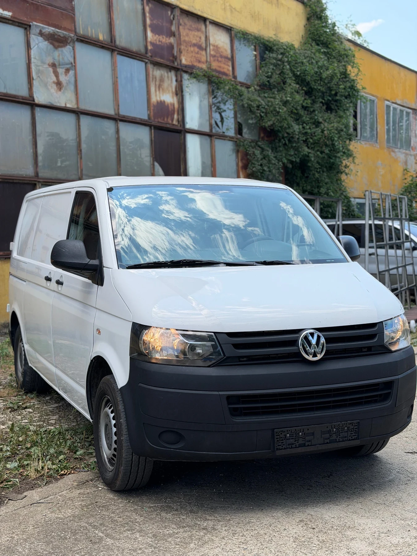 VW T5, снимка 2 - Бусове и автобуси - 55339963