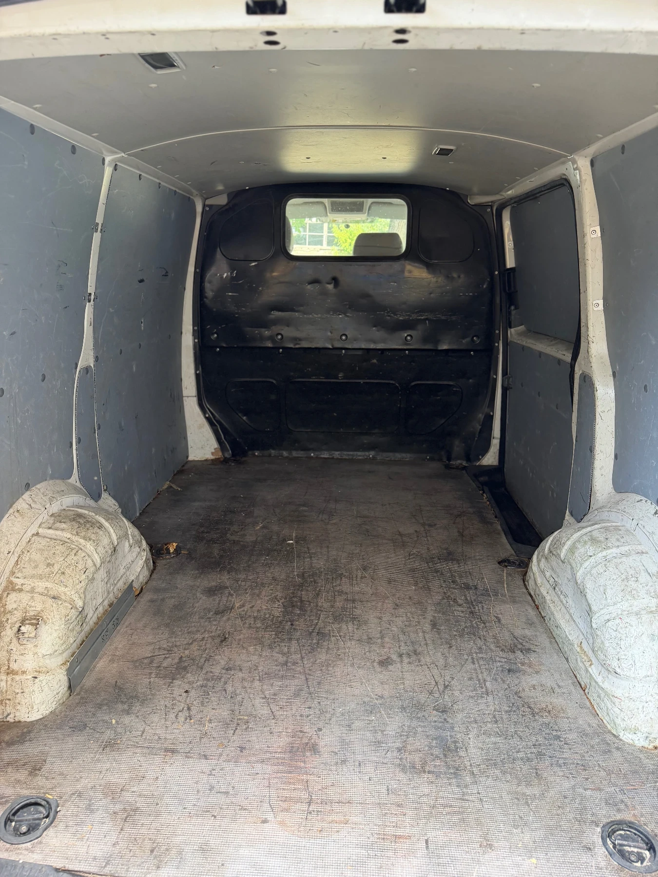 VW T5, снимка 13 - Бусове и автобуси - 55339963