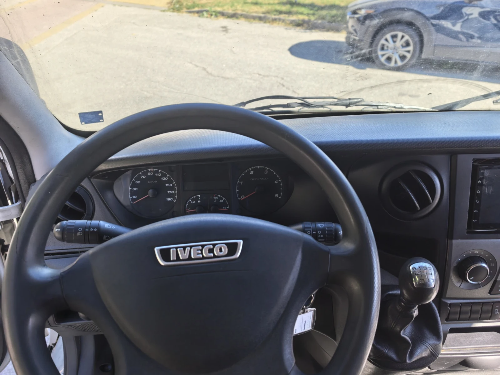 Iveco Daily, снимка 10 - Бусове и автобуси - 56259214