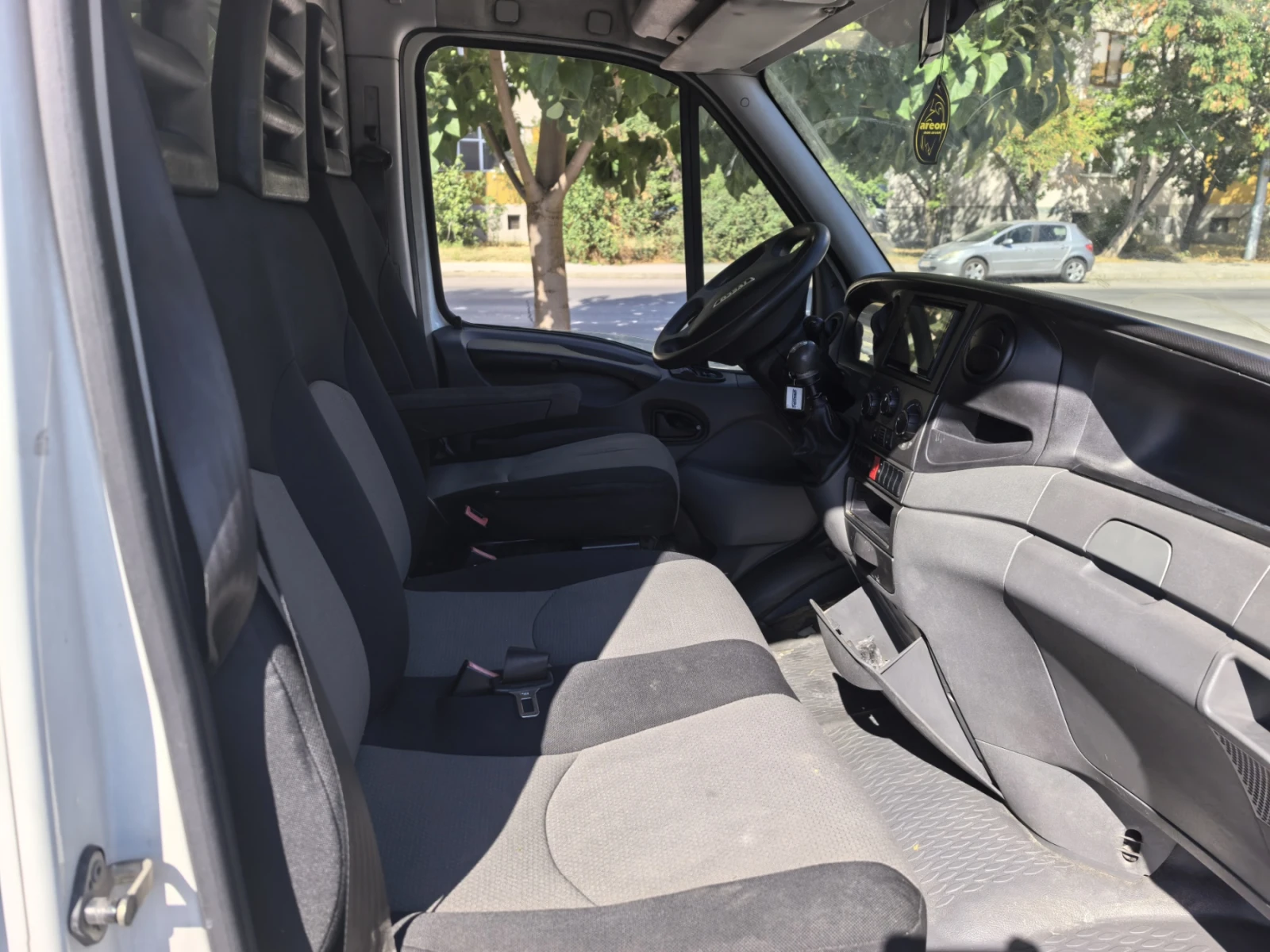 Iveco Daily, снимка 7 - Бусове и автобуси - 56259214