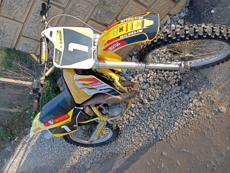 Suzuki Rm