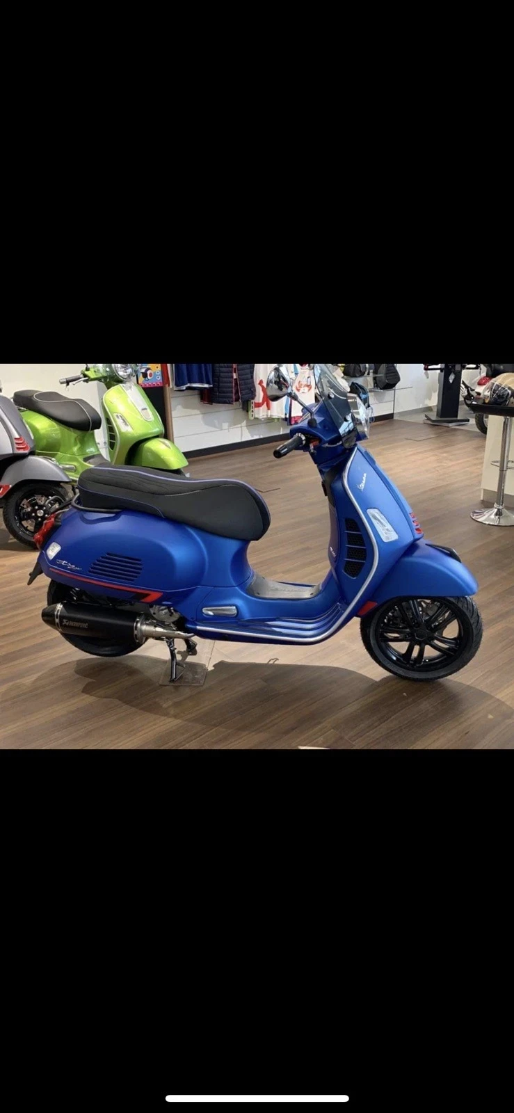 Vespa 300, снимка 1 - Мотоциклети и мототехника - 49561472