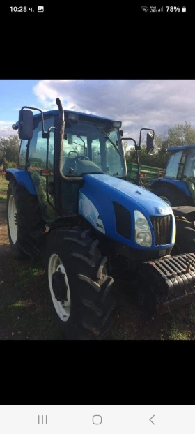 Трактор New Holland, снимка 4