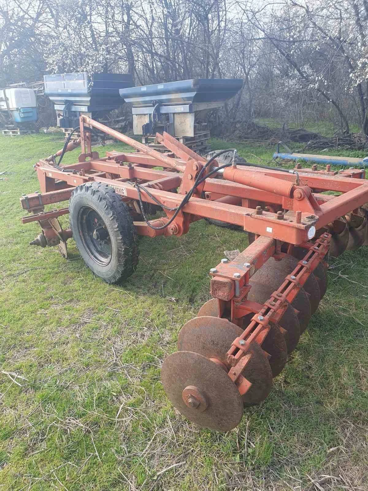 Трактор New Holland, снимка 3 - Селскостопанска техника - 54594552