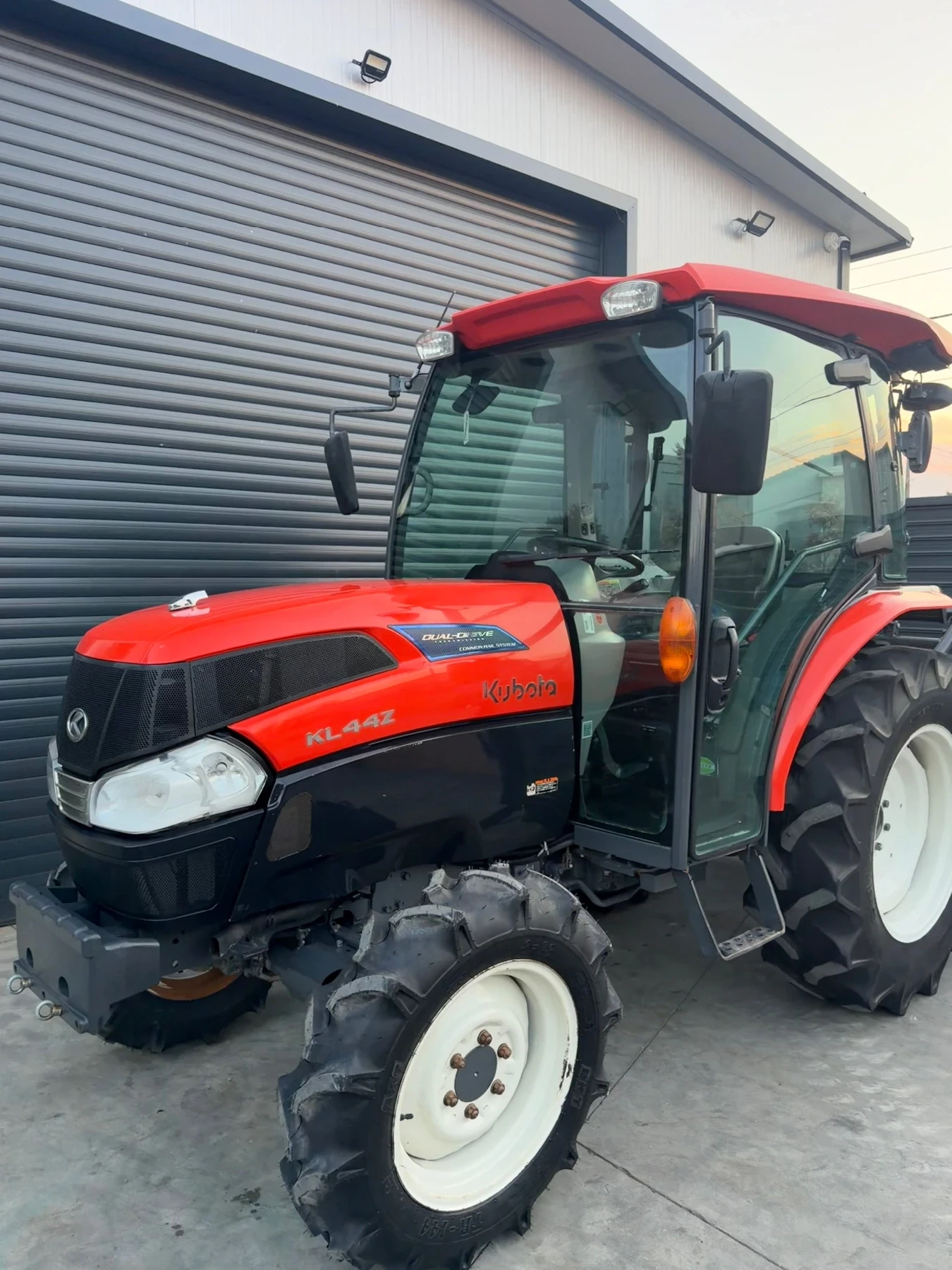 Трактор Kubota KL44z ПЕРФЕКТЕН, снимка 5 - Селскостопанска техника - 56024776