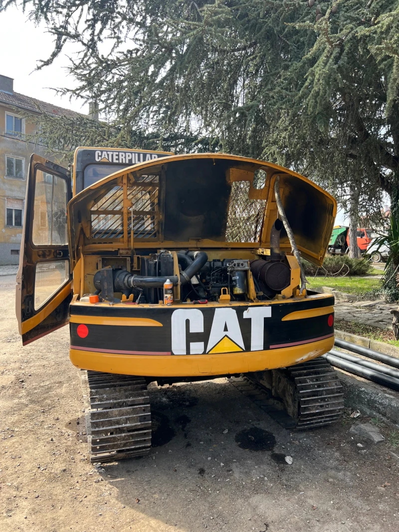 Багер Caterpillar 307B, снимка 2 - Индустриална техника - 49454866