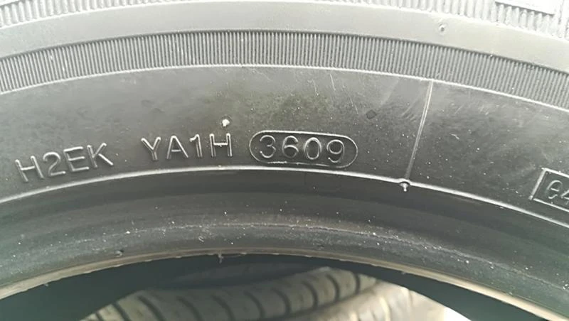 Гуми Летни 235/60R17, снимка 9 - Гуми и джанти - 24986808