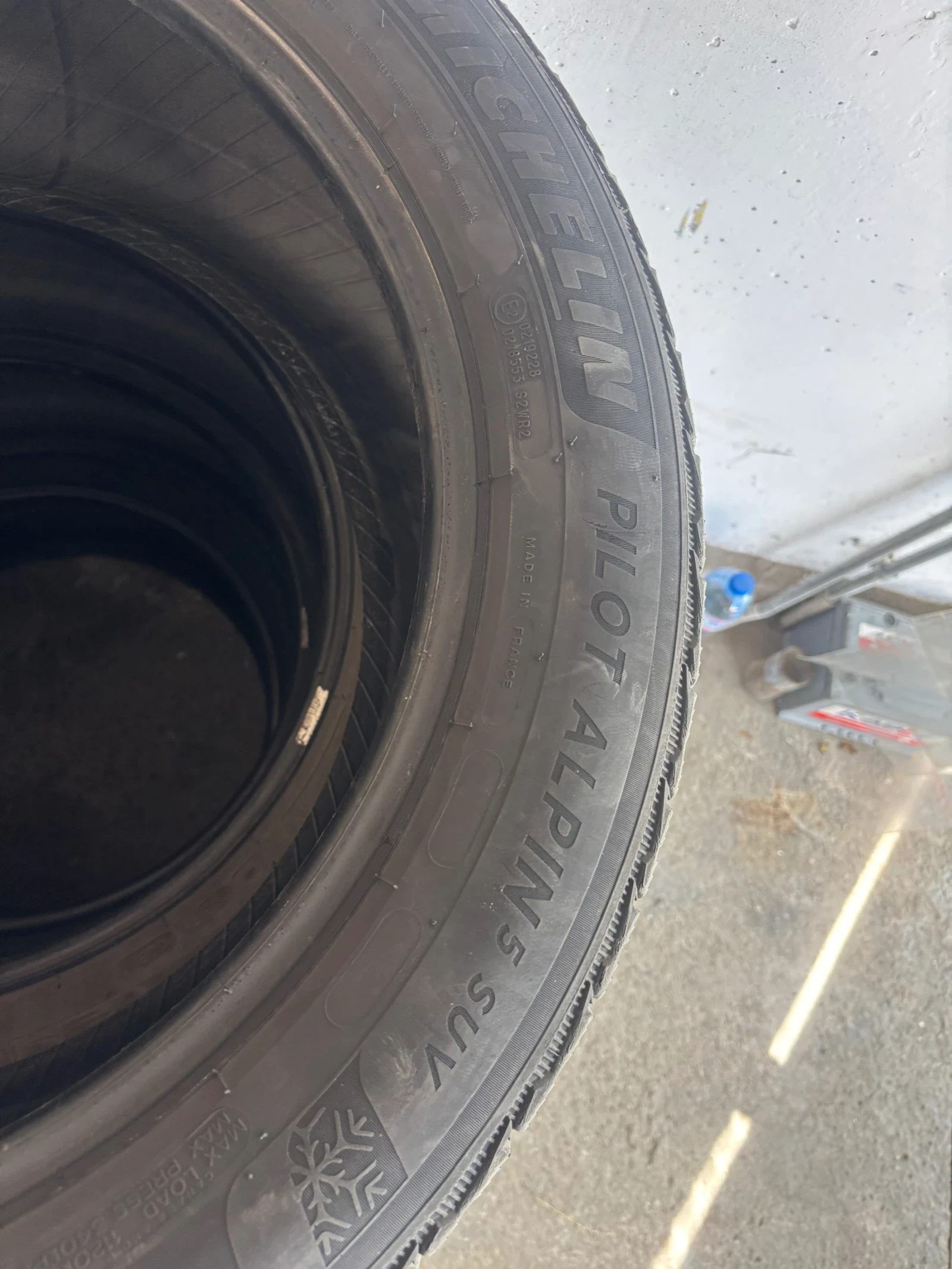 Гуми Зимни 285/45R20, снимка 7 - Гуми и джанти - 55473465