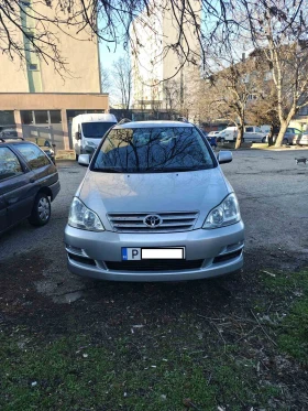     Toyota Avensis verso