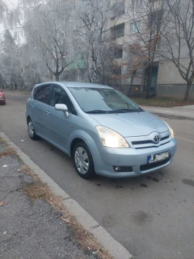 Обява за продажба на Toyota Corolla verso 1.8 VVTI ~10 400 лв. - изображение 1