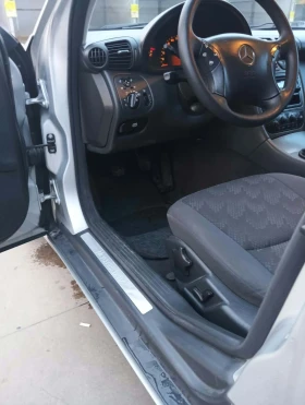 Mercedes-Benz C 220 - 2500 € - 37444533 17