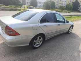 Mercedes-Benz 220 - 2600 € / 5085.16 лв. - 39083820 11
