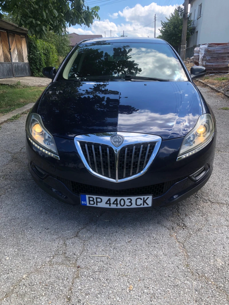 Lancia Delta 2000mjet, снимка 10 - Автомобили и джипове - 43770909