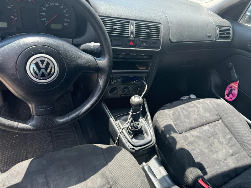 VW Golf, снимка 7 - Автомобили и джипове - 47252256