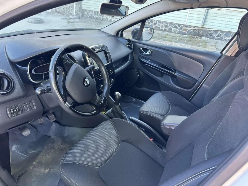 Renault Clio 1.5dci, снимка 6 - Автомобили и джипове - 47553300