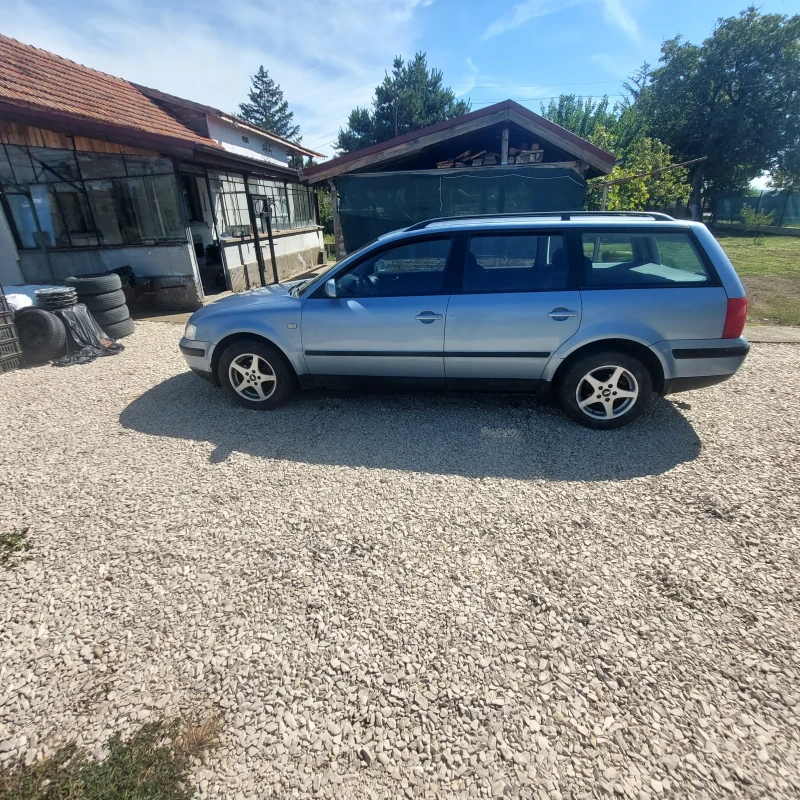 VW Passat 4, снимка 2 - Автомобили и джипове - 47379693