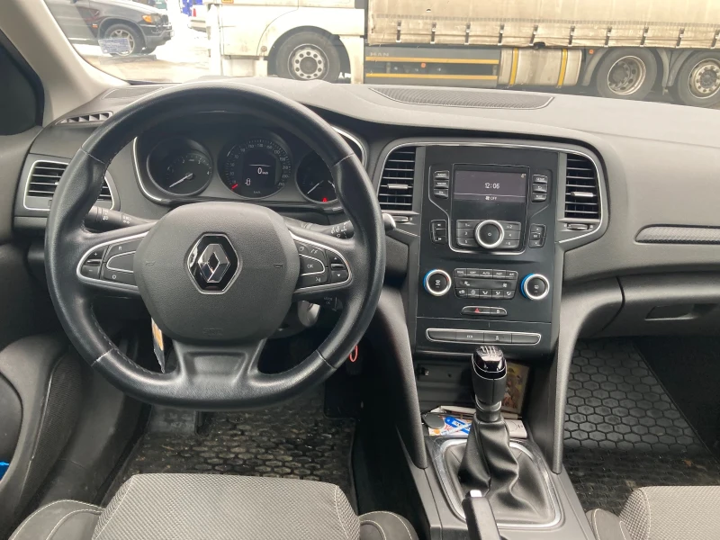 Renault Megane 1.5 DCI , снимка 5 - Автомобили и джипове - 48535285