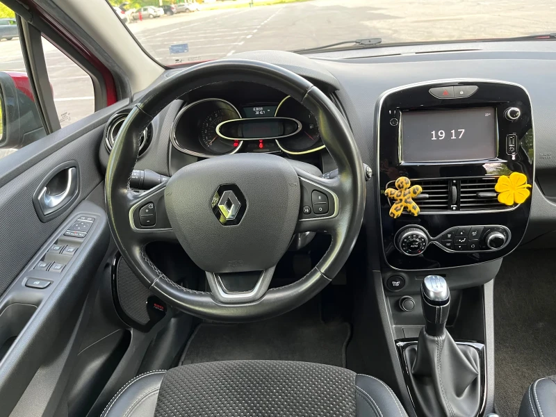 Renault Clio, снимка 9 - Автомобили и джипове - 48931393