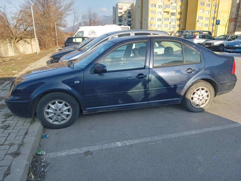 VW Bora, снимка 4 - Автомобили и джипове - 49255440