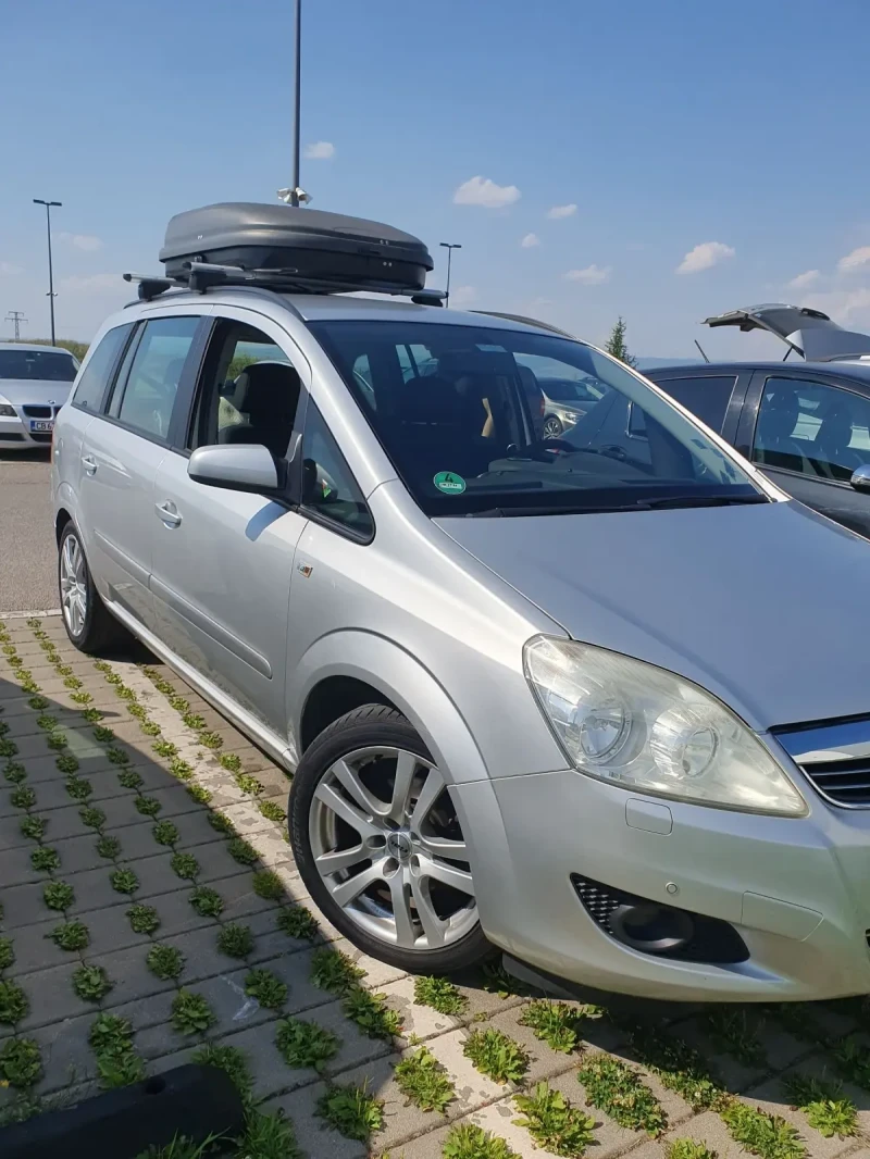 Opel Zafira 1.8, снимка 1 - Автомобили и джипове - 49416408