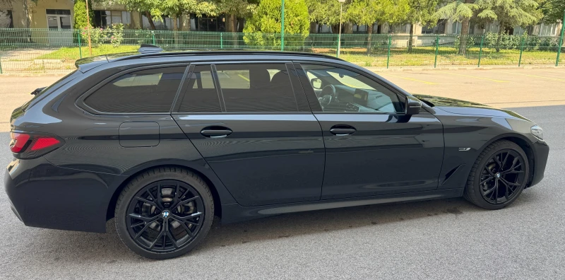 BMW 530E M-packet Shadow line, снимка 7 - Автомобили и джипове - 52567921