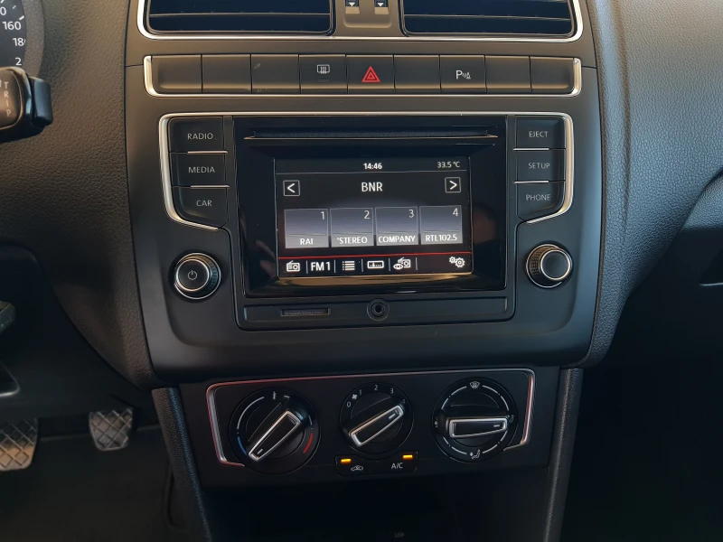 VW Polo 1.4 TDI-75 к.с. EURO 6B /11/2015г. ЛИЗИНГ, снимка 13 - Автомобили и джипове - 51519097