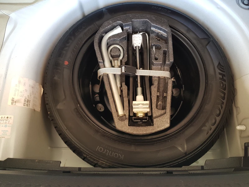 VW Polo 1.4 TDI-75 к.с. EURO 6B /11/2015г. ЛИЗИНГ, снимка 16 - Автомобили и джипове - 51519097